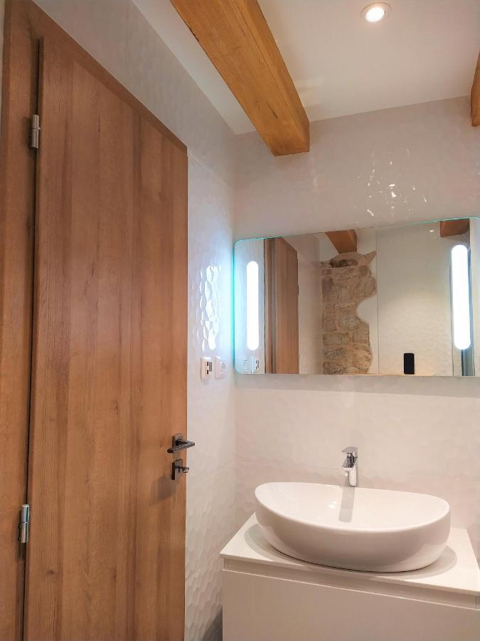Luxury Apartment - Old Soul With A New Heart Cres Esterno foto