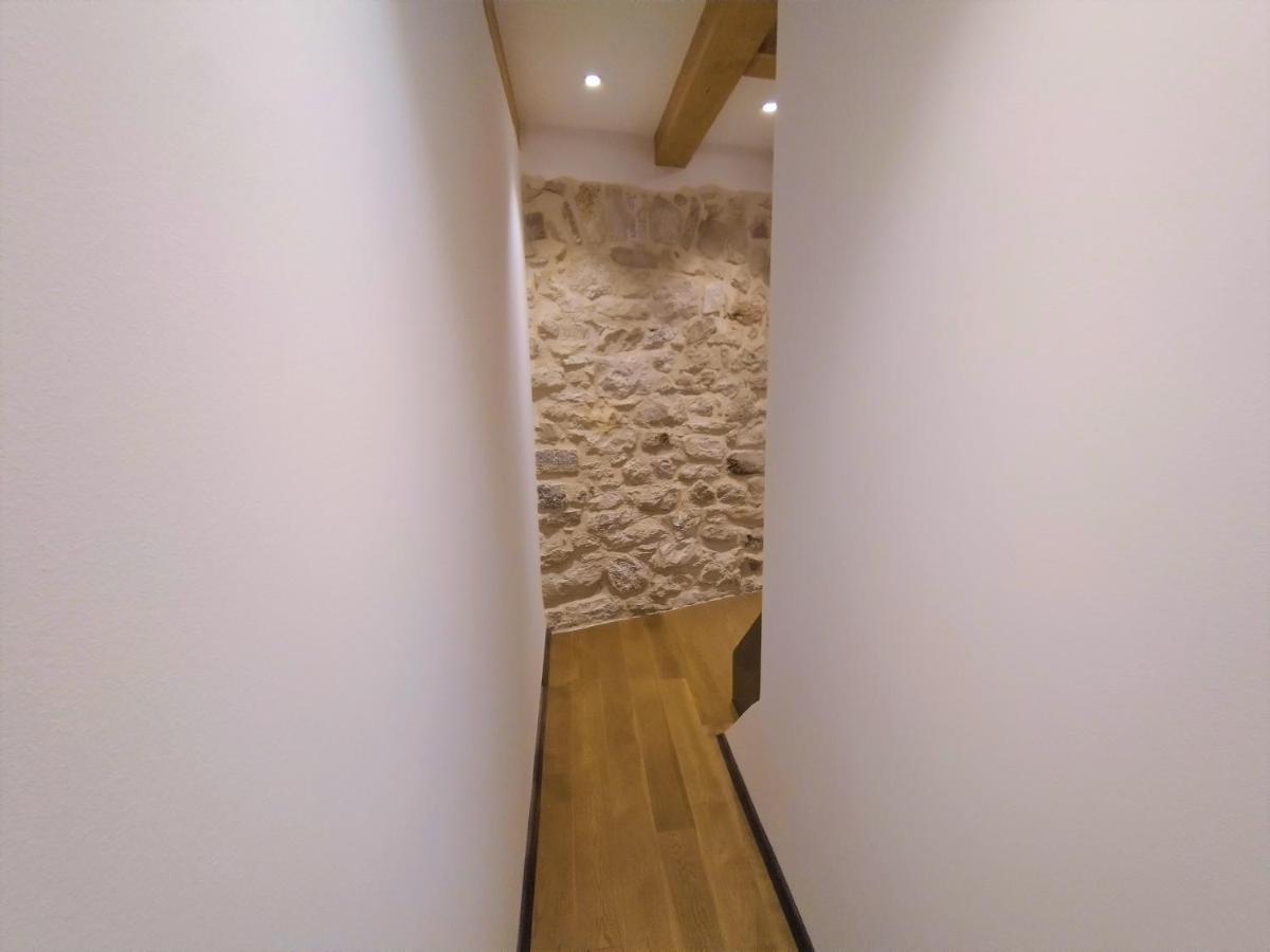 Luxury Apartment - Old Soul With A New Heart Cres Esterno foto