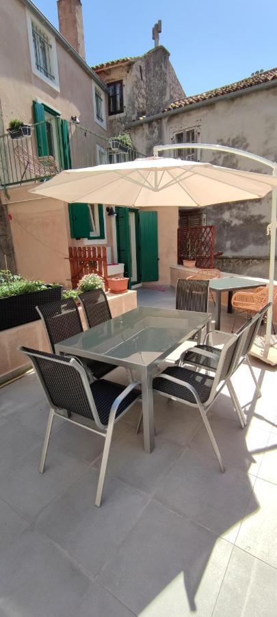 Luxury Apartment - Old Soul With A New Heart Cres Esterno foto