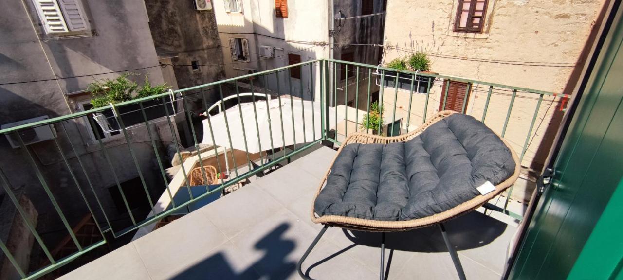 Luxury Apartment - Old Soul With A New Heart Cres Esterno foto